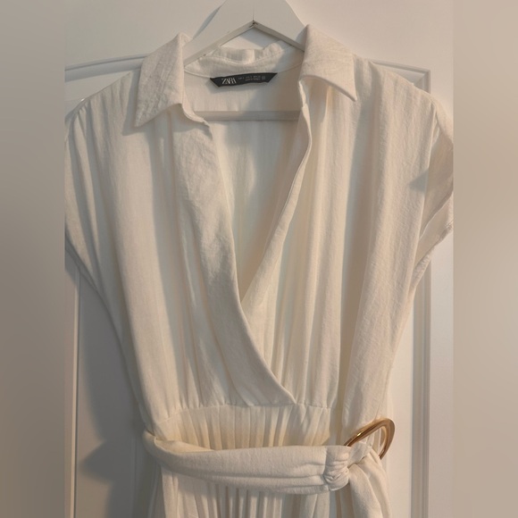 Zara white Wrap Dress with Gold Buckle,SizeS - Picture 2 of 4